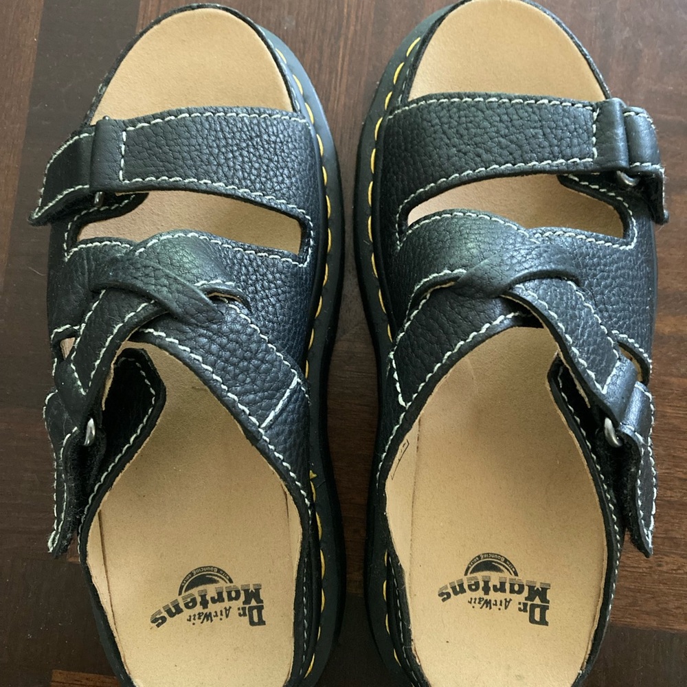 Dr Martens women’s 7 Bradfield leather slides NWOB